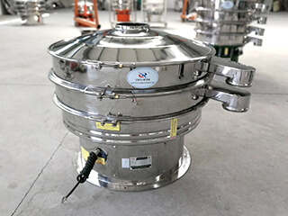 使用一些耐腐蝕、需要干凈的使用環境,比如食品、化工行業,可分為圓形篩、方型篩、滾筒篩等多種型號